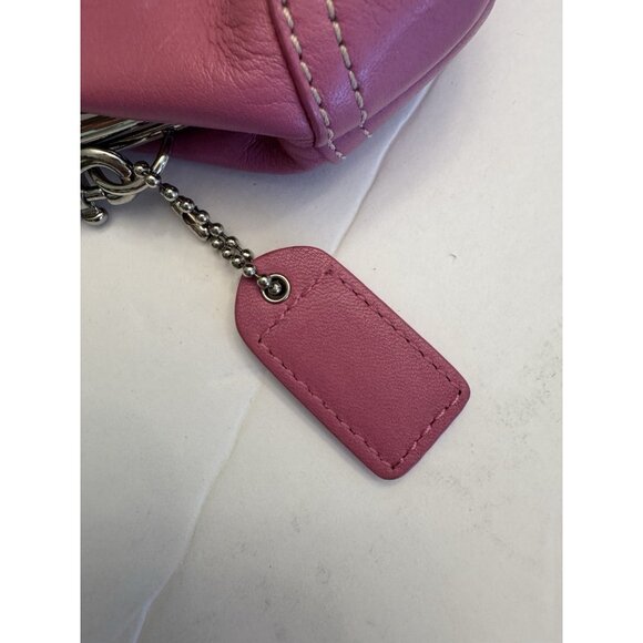 Coach Soho Kisslock Pretty in Pink Leather Wristlet Clutch Purse 8x4x1” EUC - Picture 3 of 11
